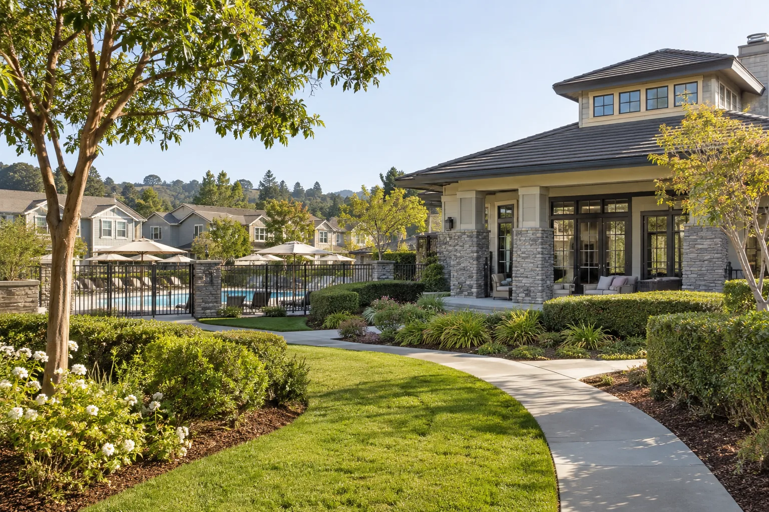 well-maintained planned residential community with shared landscaping and clubhouse